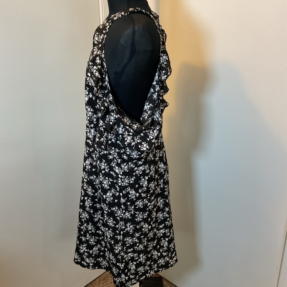 SHEIN Black White Floral Ruffle Cold Shoulder Dress 2XL Plus Wedding Party - Picture 5 of 6